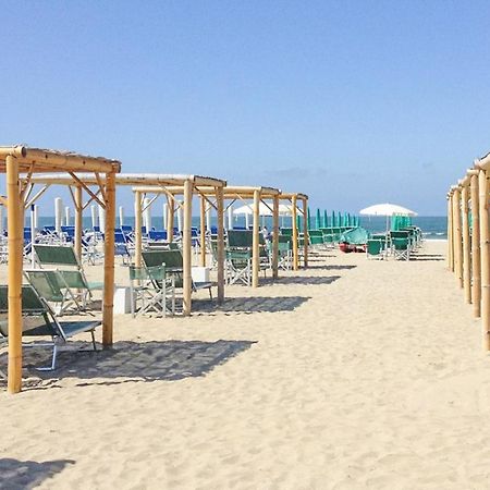 "Burlamacca" Luxury Apartment Viareggio Exterior foto