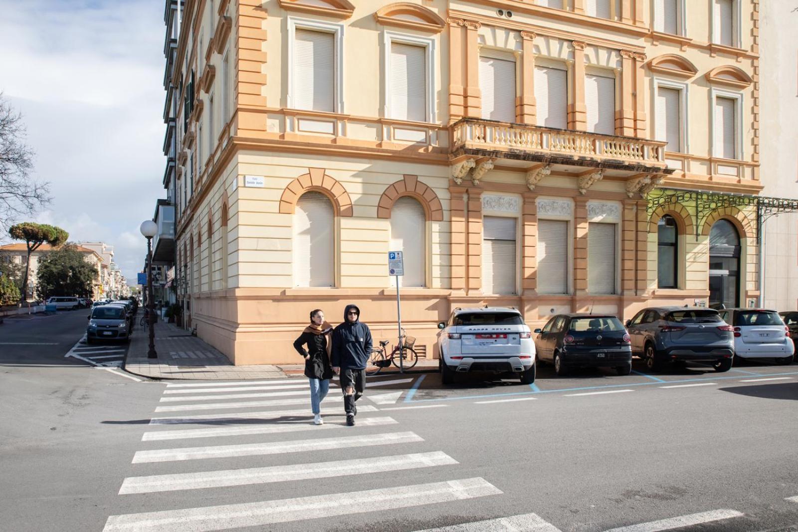 "Burlamacca" Luxury Apartment Viareggio Exterior foto